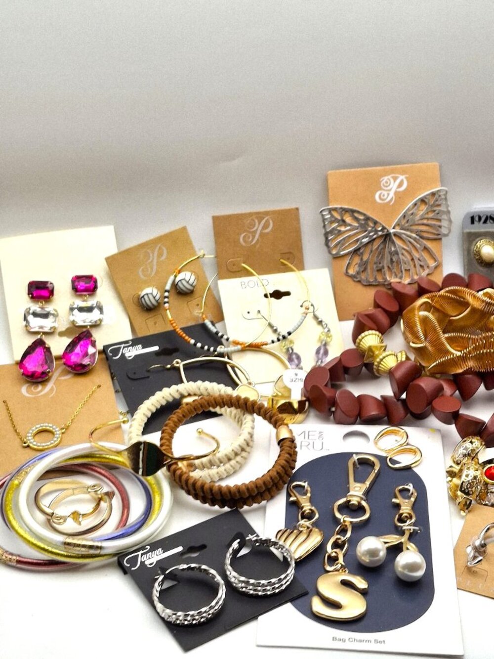 #9 No Mystery Bulk Lot of Wearable Jewelry Some NWT 27 Pieces